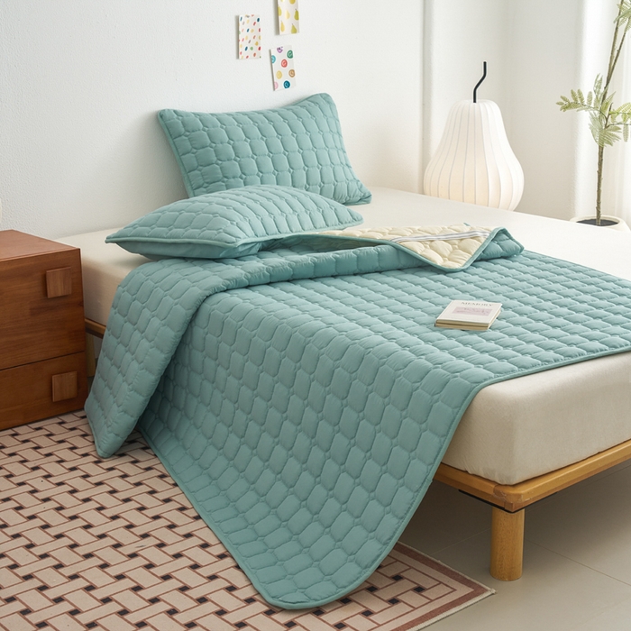 91家纺网 家纺一手货源 找家纺 侨鑫 2024新款亲肤磨毛夹棉床垫 水绿