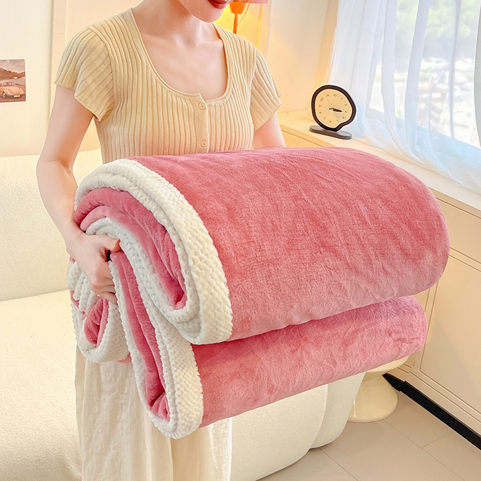 91家纺网 家纺一手货源 找家纺 千荨 2024新款亲肤舒适高克重双面牛奶绒纯色毛毯 牛奶绒-豆沙