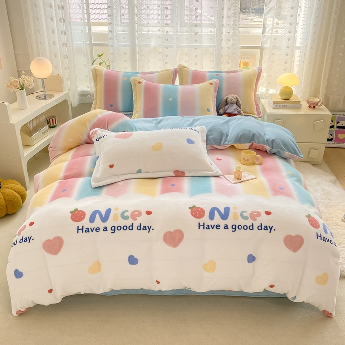 91家纺网 家纺一手货源 找家纺 康纳利 2024新款A类高克重牛奶绒小清新印花四件套提供买家秀 彩虹草莓