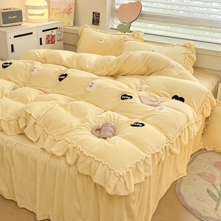 91家纺网 家纺一手货源 找家纺 亨通家纺 2024新款高克重法式牛奶绒四件套系列-可爱风 可爱风-奶黄