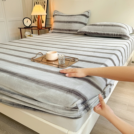 91家纺网 家纺一手货源 找家纺 （总）菡宝 2024新款8斤240g全消光牛奶绒系列单床笠