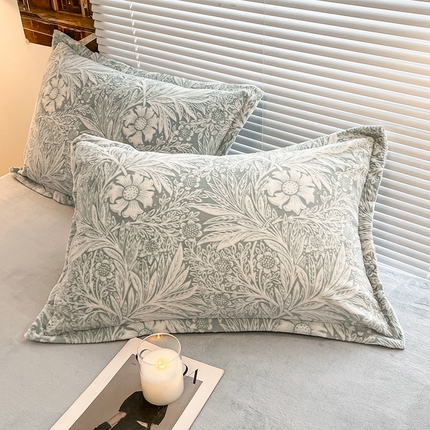 91家纺网 家纺一手货源 找家纺 （总）2024新款A类高克重立体浮雕牛奶绒加厚保暖系列-枕套