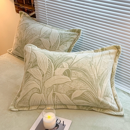 91家纺网 家纺一手货源 找家纺 （总）2024新款A类高克重立体浮雕牛奶绒加厚保暖系列-枕套