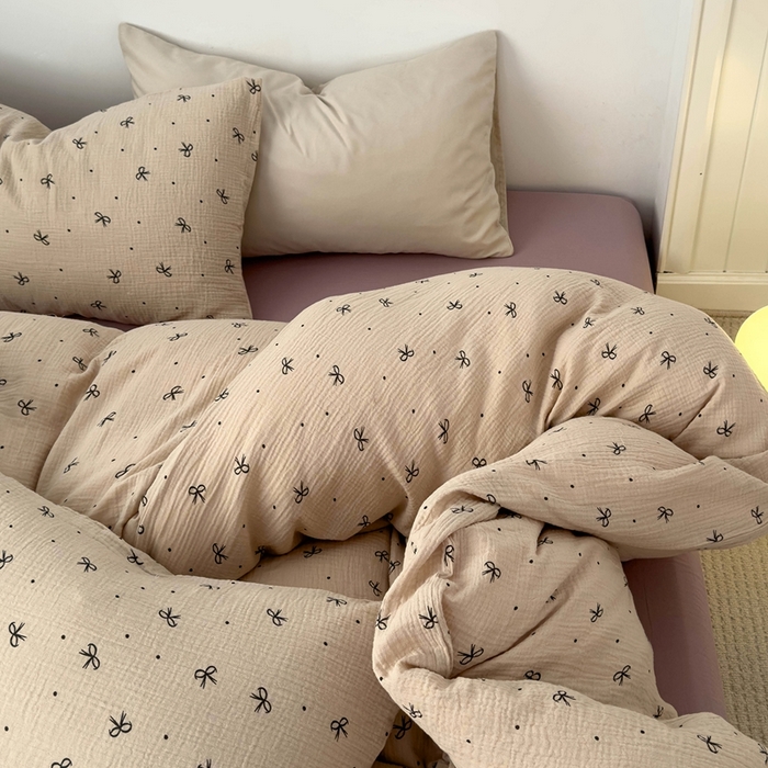 91家纺网 家纺一手货源 找家纺 洋铭区（原狠狠爱） 2024新款皱皱纱四件套 点点织带