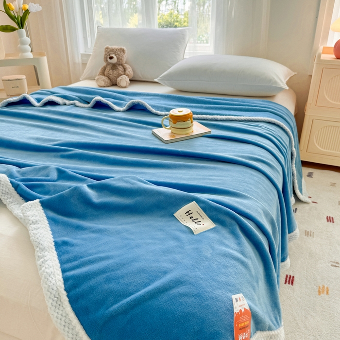 91家纺网 家纺一手货源 找家纺 侨鑫 2024新款高克重牛奶绒纯色毛毯 天空蓝