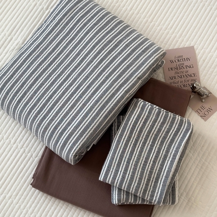 洋铭区（原狠狠爱） 2024新款皱皱纱四件套 蓝白条纹