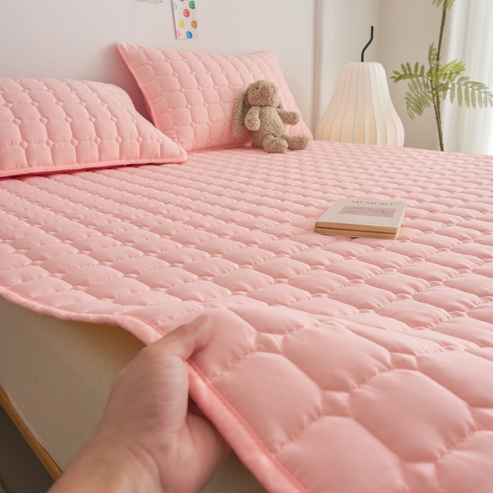 91家纺网 家纺一手货源 找家纺 侨鑫 2024新款亲肤磨毛夹棉床垫 粉色