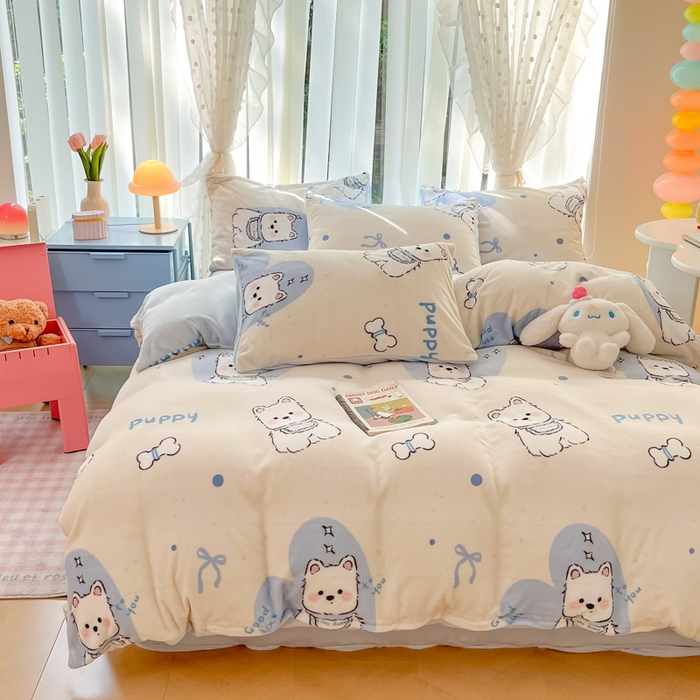 91家纺网 家纺一手货源 找家纺 桃子家居 2024新款ins小清新花卉少女卡通跑量牛奶绒系列四件套 绒-蓝甜小狗