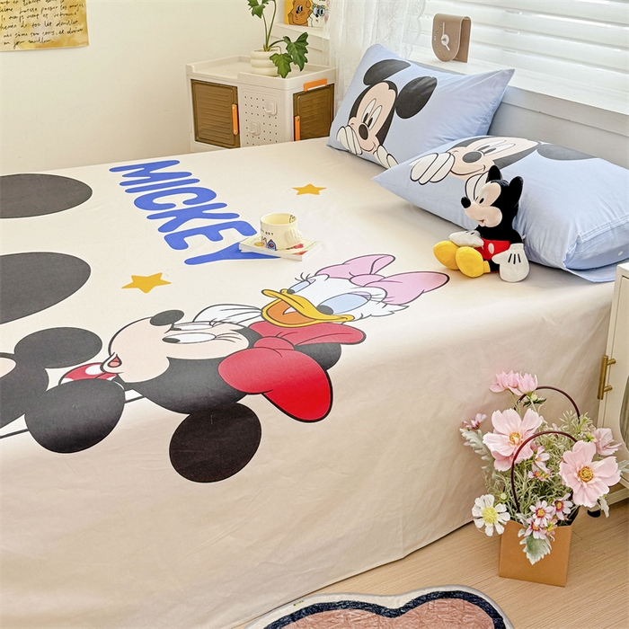 91家纺网 家纺一手货源 找家纺 名兮家居 2024新款大版经典奥特曼-三丽鸥全棉床单 【含防伪标】 叠叠乐