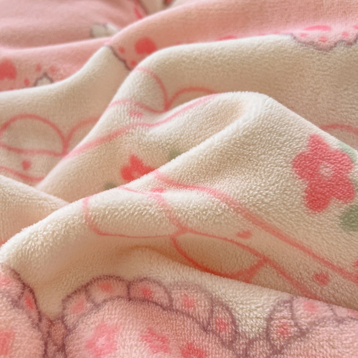 91家纺网 家纺一手货源 找家纺 2024新款小清新牛奶绒高克重加厚保暖四件套 蕾丝兔兔