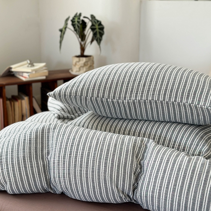 91家纺网 家纺一手货源 找家纺 洋铭区（原狠狠爱） 2024新款皱皱纱四件套 蓝白条纹