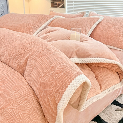 2024新款A类高克重3D立体雕花牛奶绒保暖系列套件单品-四件套 玫瑰恋情粉