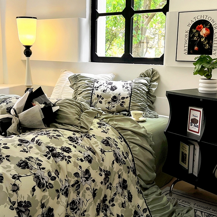 91家纺网 家纺一手货源 找家纺 春光里 2024新款法式大花边亲肤磨毛四件套 庄园风华（绿）