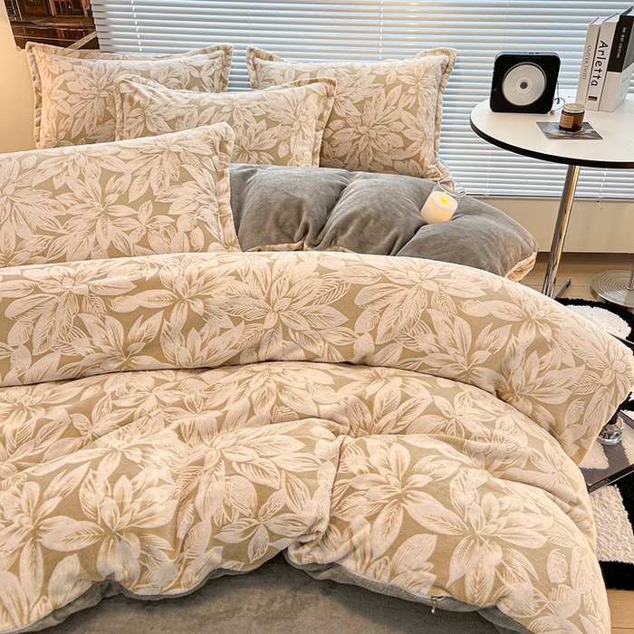 91家纺网 家纺一手货源 找家纺 2024新款A类高克重立体浮雕牛奶绒加厚保暖系列-枕套 春之物语绿灰