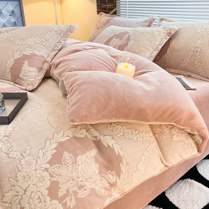 91家纺网 家纺一手货源 找家纺 2024新款A类高克重立体浮雕牛奶绒加厚保暖系列-枕套 北欧经典