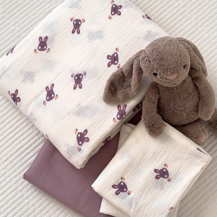 91家纺网 家纺一手货源 找家纺 洋铭区（原狠狠爱） 2024新款皱皱纱四件套 萌萌小紫兔