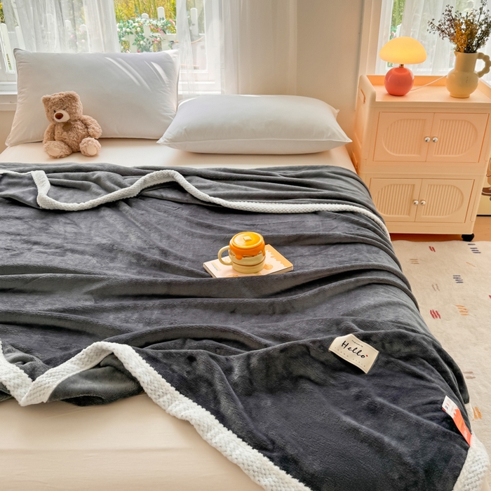 91家纺网 家纺一手货源 找家纺 侨鑫 2024新款高克重牛奶绒纯色毛毯 深灰