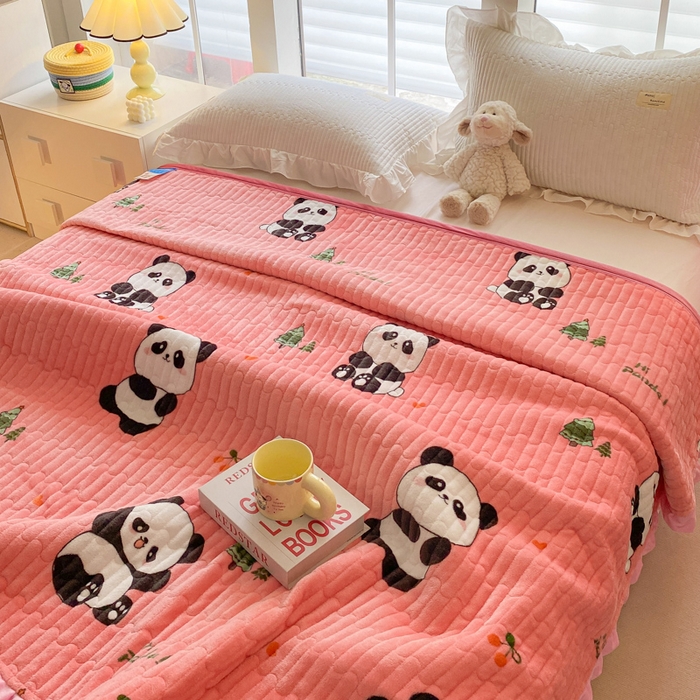 91家纺网 家纺一手货源 找家纺 （总）胜权家纺 2024秋冬新款A类印花牛奶绒加厚保暖圆角花边夹棉床盖