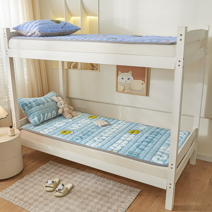 91家纺网 家纺一手货源 找家纺 卡伦家纺 2025新款A类牛奶绒夹棉加厚床垫学生宿舍单人床垫 创造梦想家