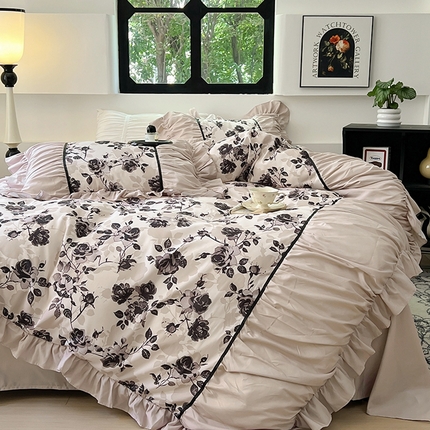 91家纺网 家纺一手货源 找家纺 春光里 2024新款法式大花边亲肤磨毛四件套