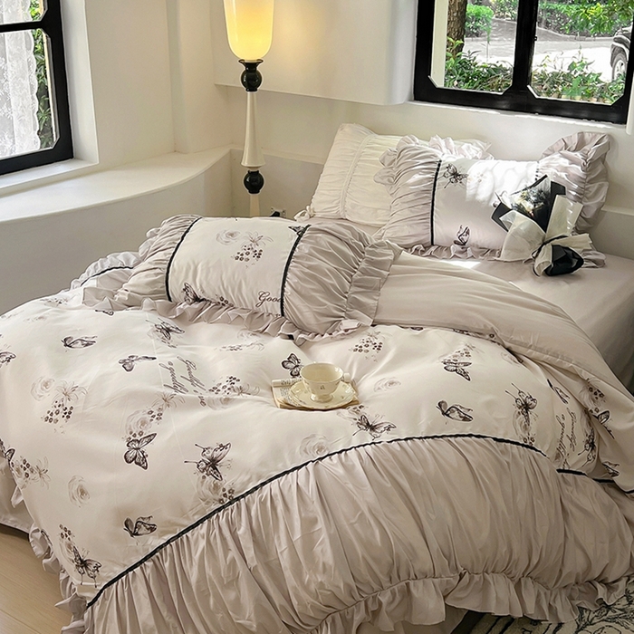 91家纺网 家纺一手货源 找家纺 春光里 2024新款法式大花边亲肤磨毛四件套 花蝶轻语