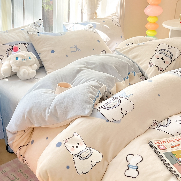 91家纺网 家纺一手货源 找家纺 桃子家居 2024新款ins小清新花卉少女卡通跑量牛奶绒系列四件套 绒-蓝甜小狗