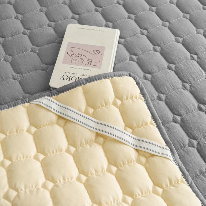 91家纺网 家纺一手货源 找家纺 侨鑫 2024新款亲肤磨毛夹棉床垫 灰色