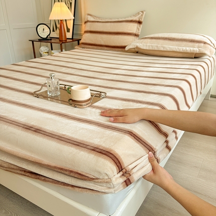 91家纺网 家纺一手货源 找家纺 （总）菡宝 2024新款8斤240g全消光牛奶绒系列单床笠