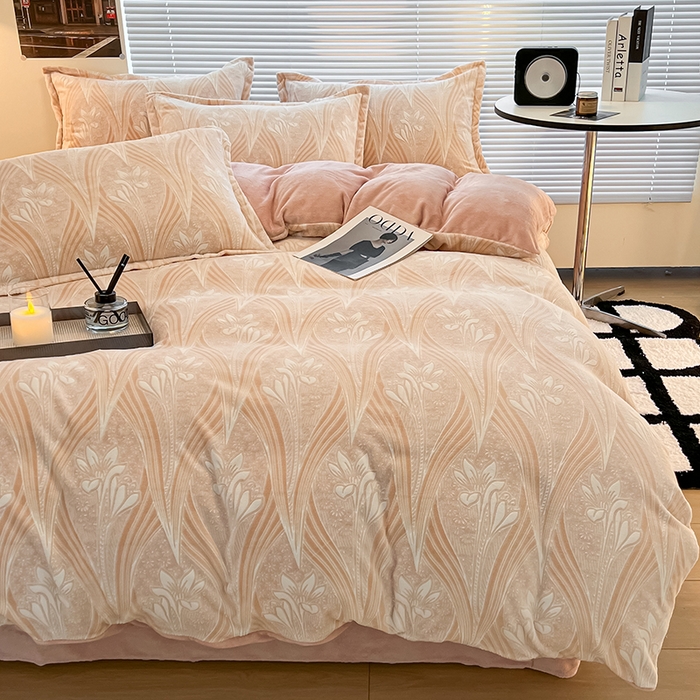 91家纺网 家纺一手货源 找家纺 2024新款A类高克重立体浮雕牛奶绒加厚保暖系列-被套 流年花束粉