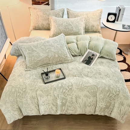 2024新款A类高克重立体浮雕牛奶绒加厚保暖系列-被套 花语绿灰