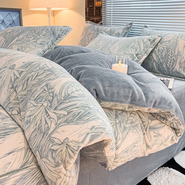 91家纺网 家纺一手货源 找家纺 2024新款A类高克重立体浮雕牛奶绒加厚保暖系列-被套 恋语蓝