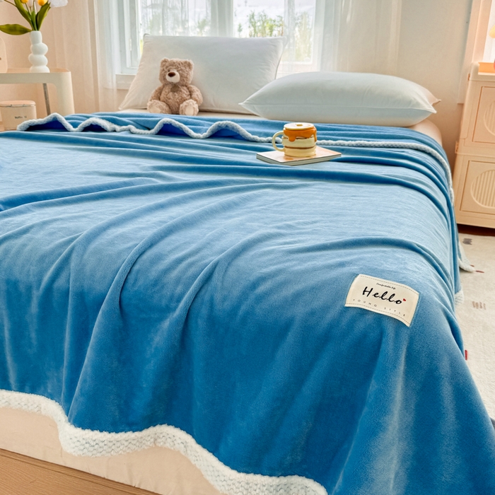 91家纺网 家纺一手货源 找家纺 侨鑫 2024新款高克重牛奶绒纯色毛毯 天空蓝