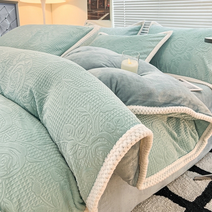 91家纺网 家纺一手货源 找家纺 （总）2024新款A类高克重3D立体雕花牛奶绒保暖系列套件单品-四件套