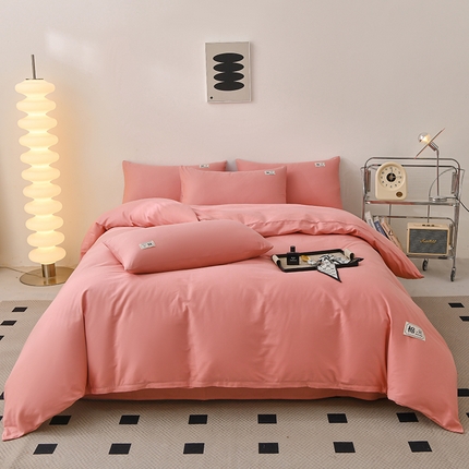 91家纺网 家纺一手货源 找家纺 （总）宇彬家纺 2024直播新款13374全棉母婴级简约轻奢贴画纯色四件套斜纹贡缎新疆长绒贴标款无印风系列