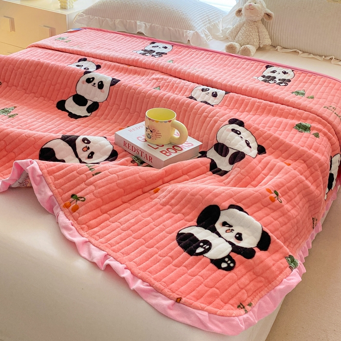 91家纺网 家纺一手货源 找家纺 （总）胜权家纺 2024秋冬新款A类印花牛奶绒加厚保暖圆角花边夹棉床盖