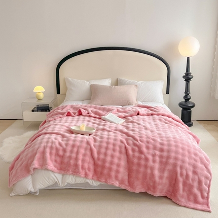 羋多（原穆琪）2024新款高克重牛奶绒仿兔毛泡泡毛毯双面绒床单办公室多功能盖毯午睡沙发毯披肩毯 胭脂红