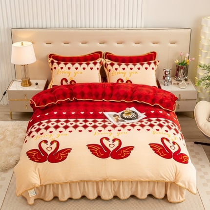 91家纺网 家纺一手货源 找家纺 （总）博兰蒂 2025新款床裙款高克重牛奶绒印花四件套