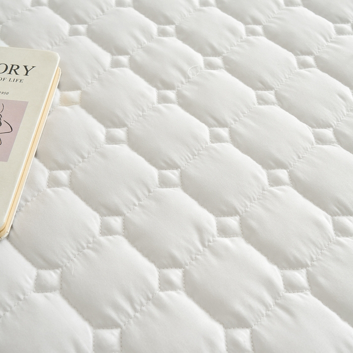 91家纺网 家纺一手货源 找家纺 侨鑫 2024新款亲肤磨毛夹棉床垫 白色