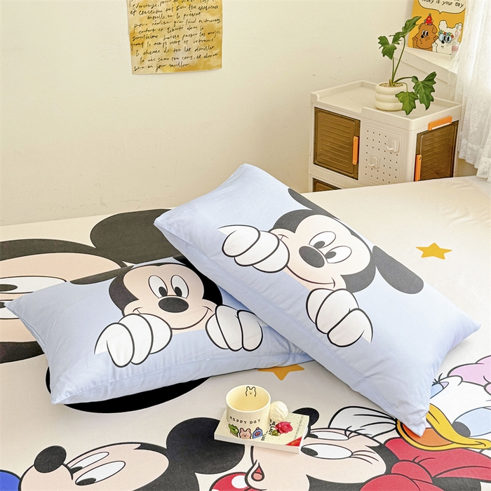 91家纺网 家纺一手货源 找家纺 名兮家居 2024新款大版经典奥特曼-三丽鸥全棉床单 【含防伪标】 叠叠乐