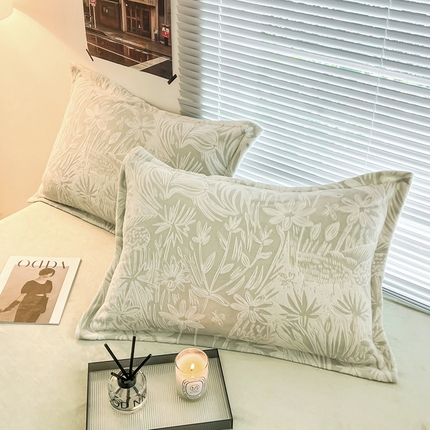 91家纺网 家纺一手货源 找家纺 （总）2024新款A类高克重立体浮雕牛奶绒加厚保暖系列-枕套