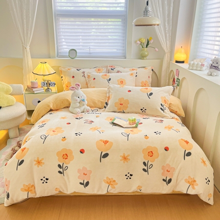 91家纺网 家纺一手货源 找家纺 2024新款小清新牛奶绒高克重加厚保暖四件套 花花奶兔