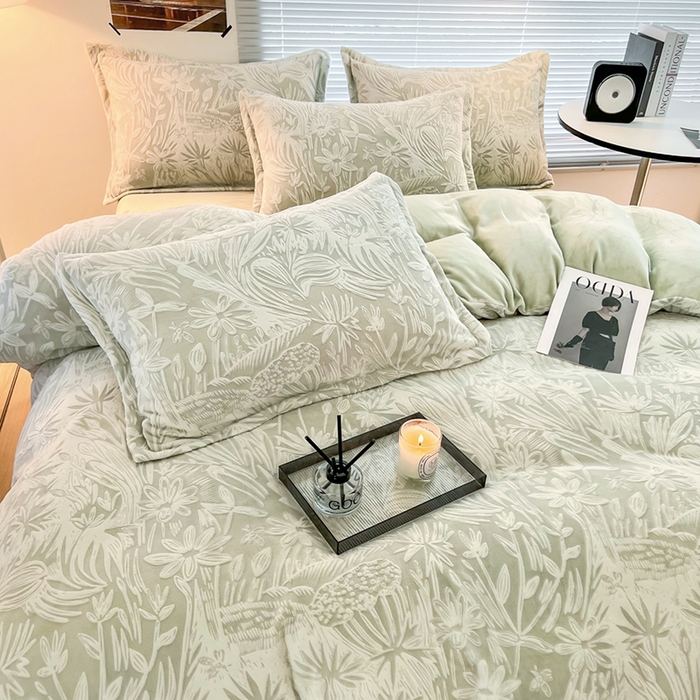 91家纺网 家纺一手货源 找家纺 2024新款A类高克重立体浮雕牛奶绒加厚保暖系列-枕套 花语绿灰