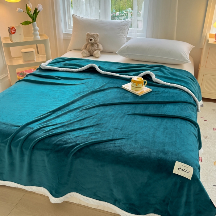 91家纺网 家纺一手货源 找家纺 侨鑫 2024新款高克重牛奶绒纯色毛毯 深蓝