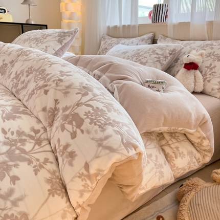莱茵家居 2024新款a类加厚立体雕花牛奶绒四件套 繁花-咖