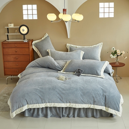 91家纺网 家纺一手货源 找家纺 舒梦琪家纺 2024新款雕花绒床盖拼角四件套 拼角灰