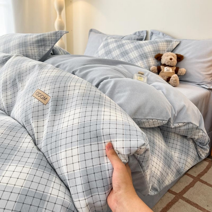 91家纺网 家纺一手货源 找家纺 新印象 2025新款全棉生态磨毛印花四件套苏米浅蓝格