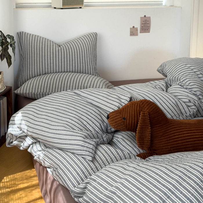 91家纺网 家纺一手货源 找家纺 洋铭区（原狠狠爱） 2024新款皱皱纱四件套 蓝白条纹