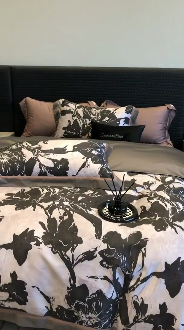 91家纺网 家纺一手货源 找家纺 （总）2024新款高支天丝棉数码印花四件套-向晴