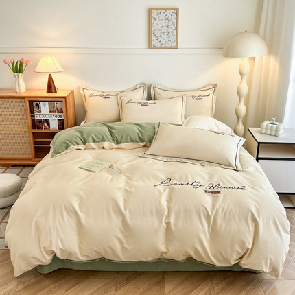 91家纺网 家纺一手货源 找家纺 （总）菲梵家纺 2025新款纯色双拼全棉加厚磨毛刺绣款四件套（自然光场景）