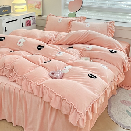 91家纺网 家纺一手货源 找家纺 亨通家纺 2024新款高克重法式牛奶绒四件套系列-可爱风 可爱风-粉玉